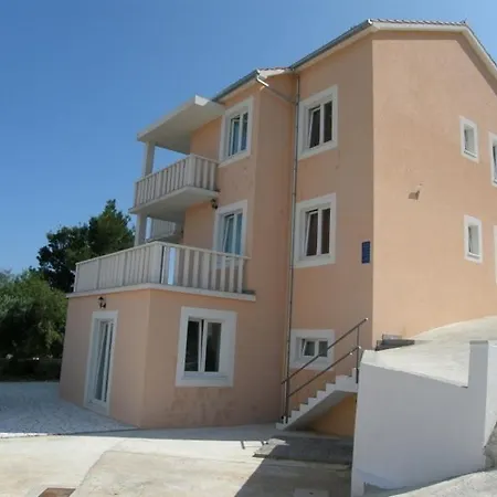 In With Sea View, Terrace, Air Conditioning, Wi-fi Lägenhet